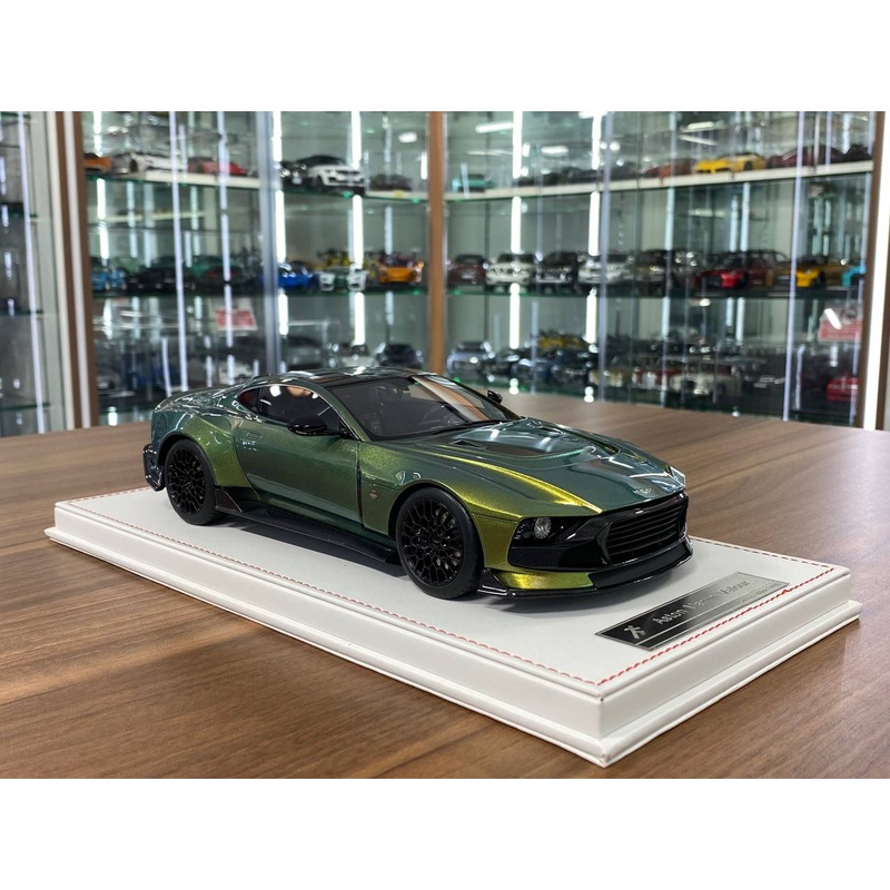 1/18 Resin Aston Martin Valour by Runner Limited 30 pcs Verdant Jade