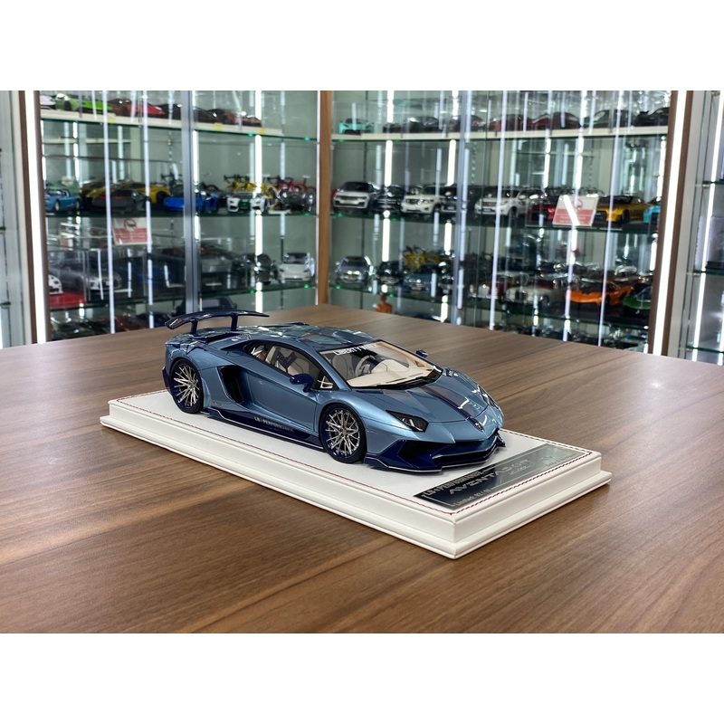 1/18 Resin Davis & Giovanni Lamborghini AVENTADOR LP 720-4 SV LB Performance with Azul Plateado, blue stripe, blue carbon Limited Edition - 10 pcs