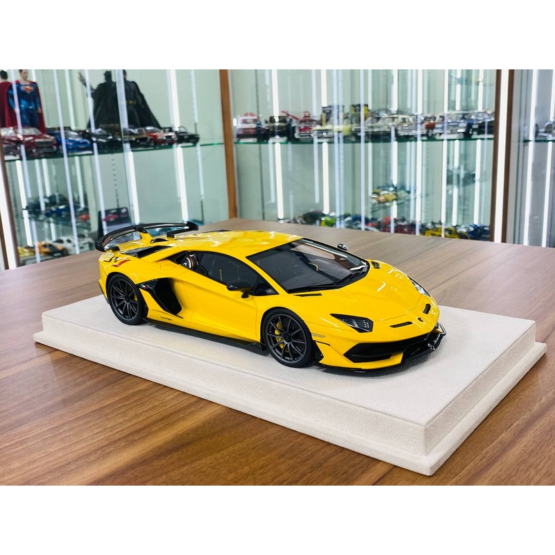 1/18 Resin Model - Make Up Model Lamborghini Aventador SVJ (2018)
