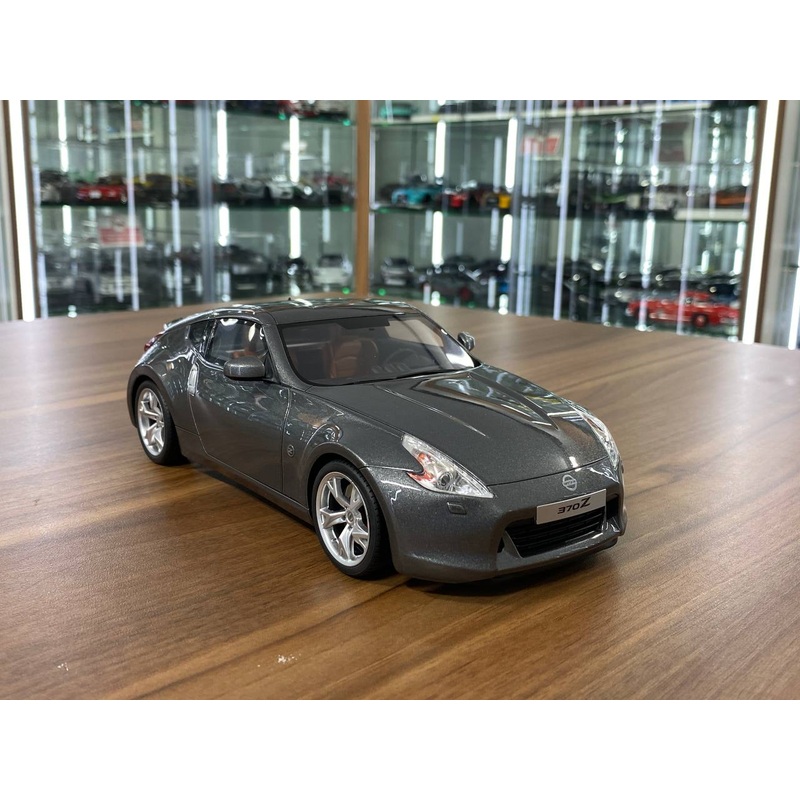 1/18 Resin Nissan 370Z Coupe 2009 Grey by GT Spirit - Limited 2000 pcs