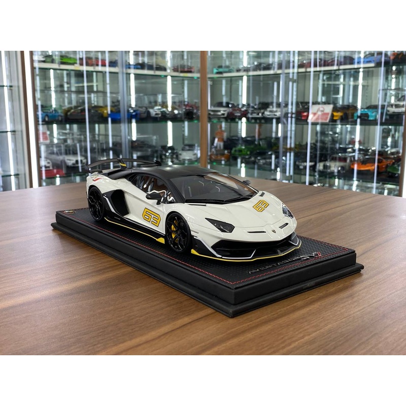 1/18 Resin Lamborghini Aventador Roadster SVJ #63 Bianco Isis  MR Collection Limited 63 pcs