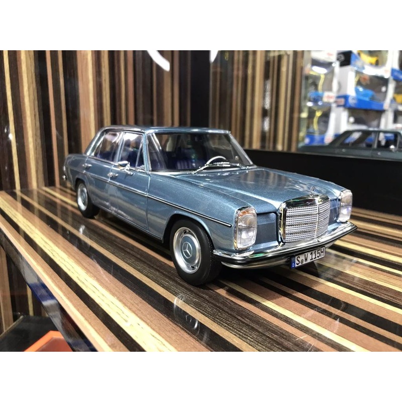 1/18 Diecast Mercedes-Benz 200 1968-1973 Light Blue Norev Scale Model Car