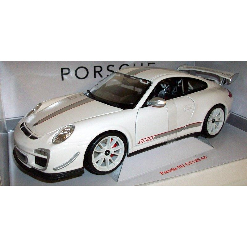 Burago 1/18 scale Diecast 18-11036 Porsche 911 GT3 RS 4.0 White