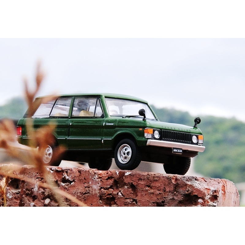Inno64 1/64 RANGE ROVER CLASSIC Lincoln Green