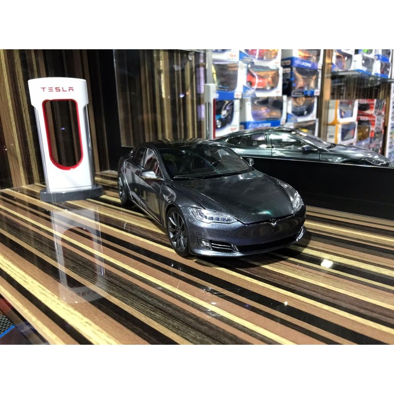 Tesla Model S Grey