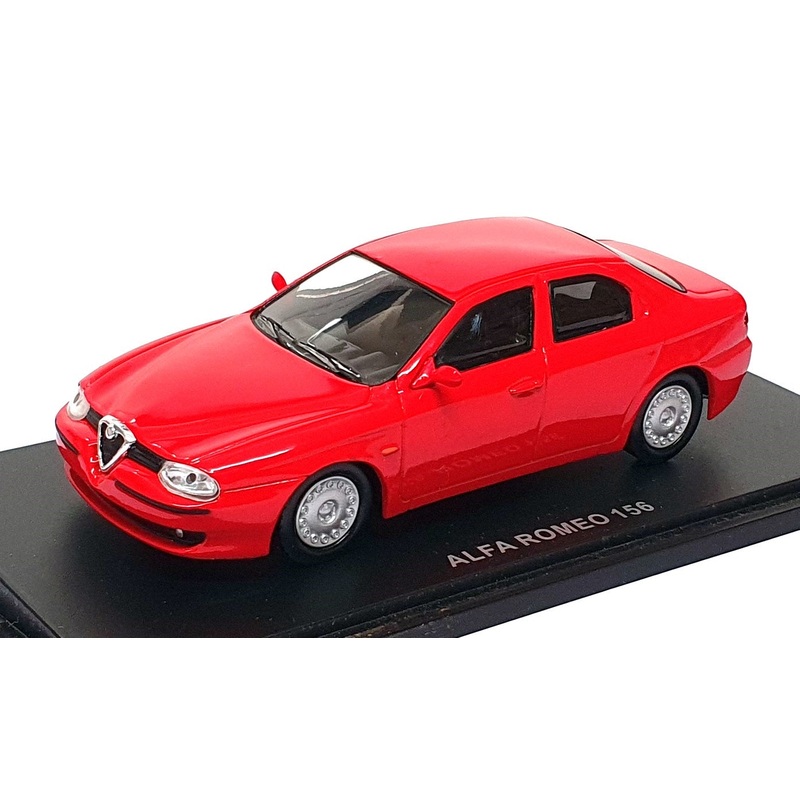 Revell 1/43 Scale Diecast 28110 - Alfa Romeo 156 - Red