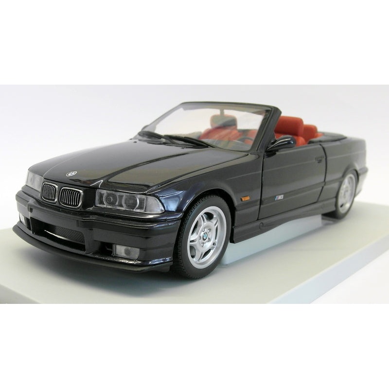 UT Models 1/18 Scale Diecast - 180 022330  BMW M3 Cabriolet Techno Violet