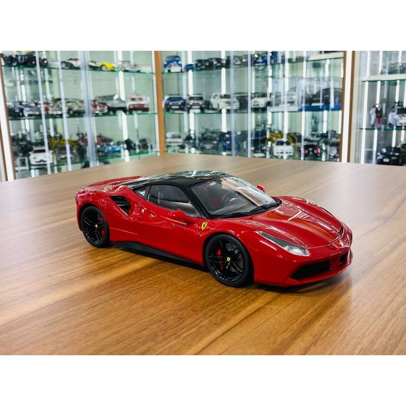 1/18 Diecast Ferrari 488 GTB Red Signature Series Bburago Scale Model Car