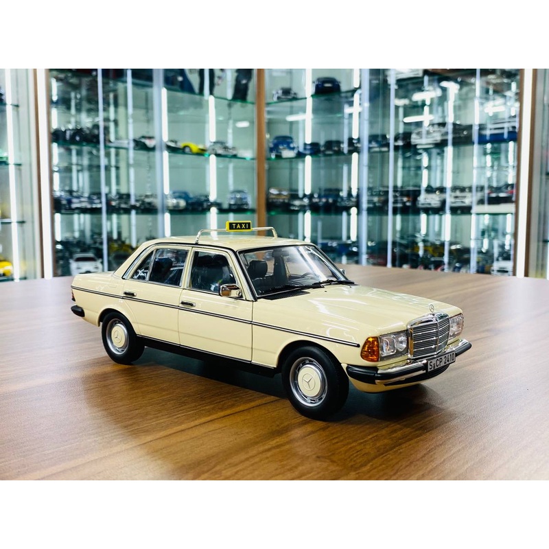1/18 Metal Diecast Norev Dealer Edition Mercedes-Benz 200 E (W123) 1980 Taxi - Ivory, Limited Edition