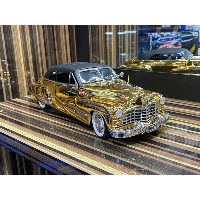 1/18 Diecast Miniature Cadillac 47 Series 62 Anson Gold Scale Model Car