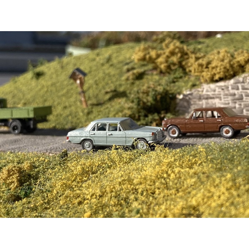 Finished model Mercedes-Benz 200 (W115) light blue