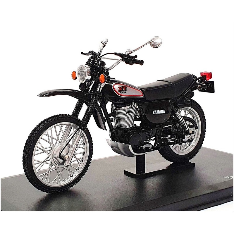 Norev 1/18 Scale 182045 - Yamaha XT500 Motorbike - Black