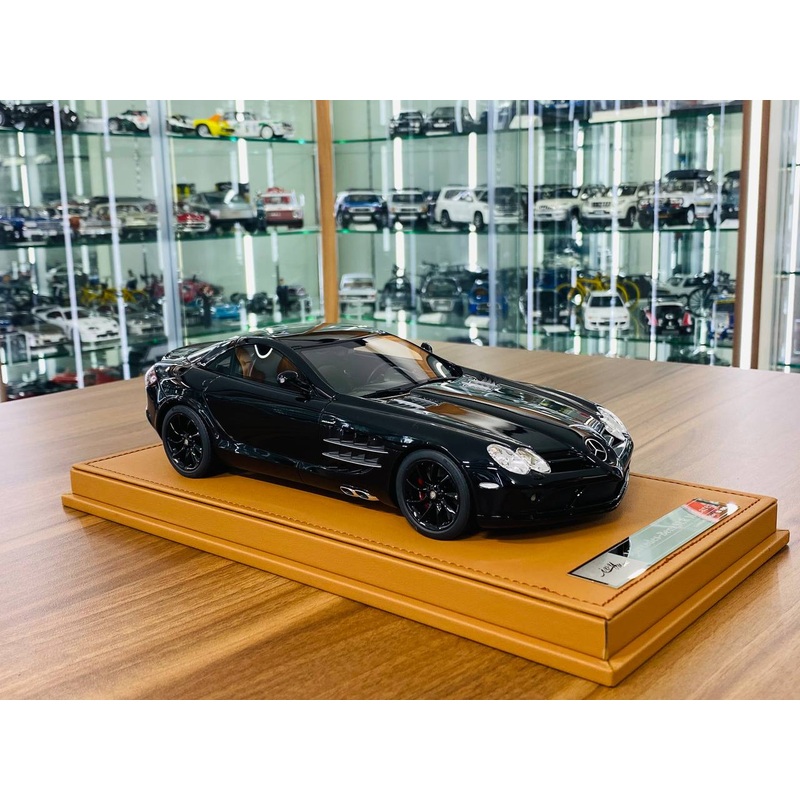 1/18 Resin Model - IVY Models Mercedes-Benz SLR McLaren in Metallic Black, Limited to 66 Pieces
