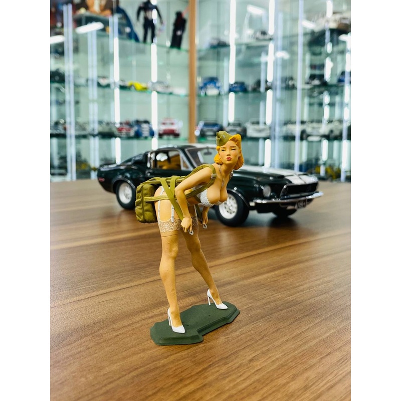 1/18 Scale Figure (Hand Made / Painted) Sexy Girl Figure II