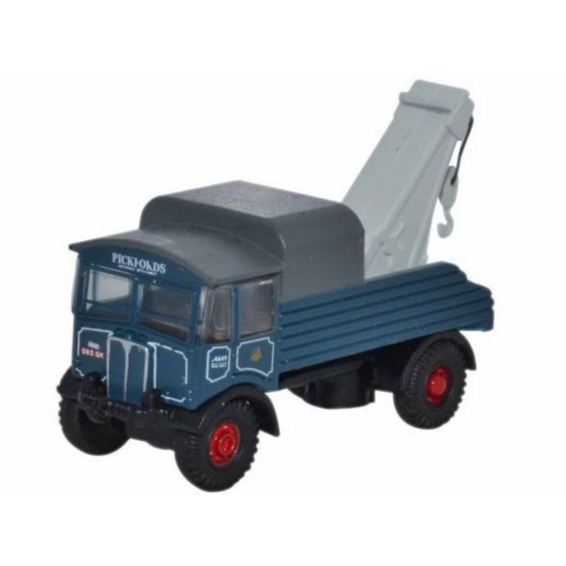 AEC Matador Pickfords