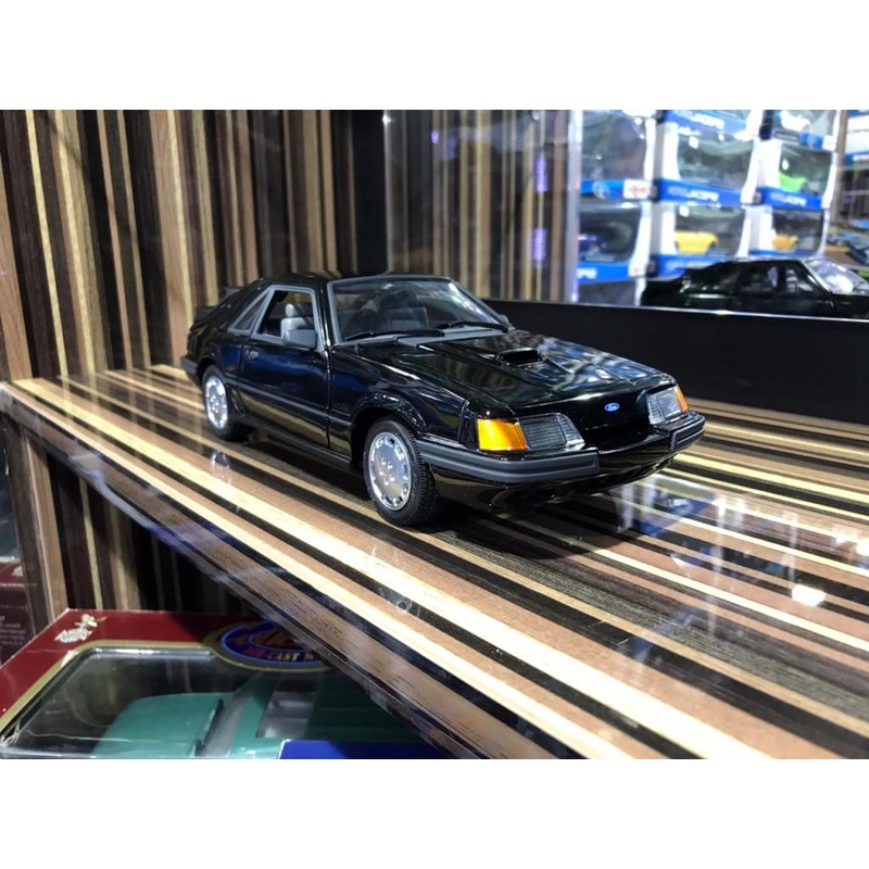 1/18 Diecast Ford Mustang SVO Black Model Car by GMP