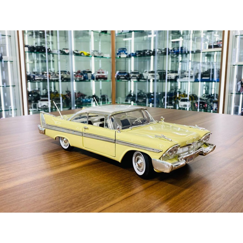 1/18 Diecast Motor Max Plymouth FURY1958 Beige