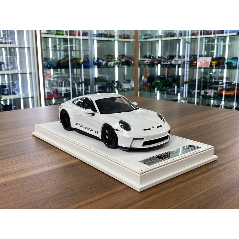 1/18 Resin IVY Models Porsche 911 S/T (992) White Black  Limited 15pcs