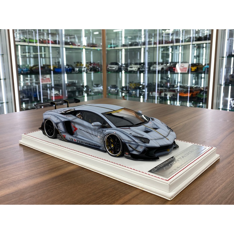 1/18 Davis & Giovanni Lamborghini Aventador 2.0 LB Performance Resin - Matt grey , Zero Fighter