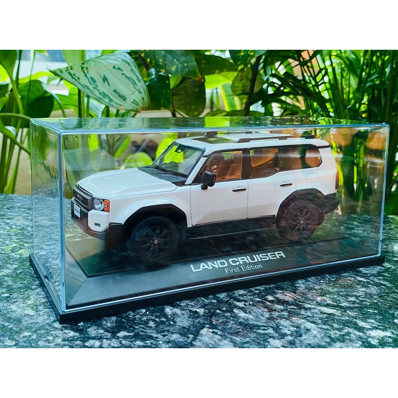 Dealer Edition 2024 Toyota Land Cruiser 250 First Edition Resin Model - White | 1/30 Scale
