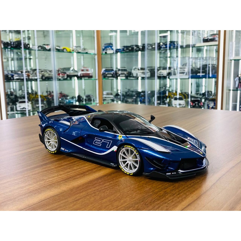 1/18 Diecast Bburago Ferrari FXX K #27 blue