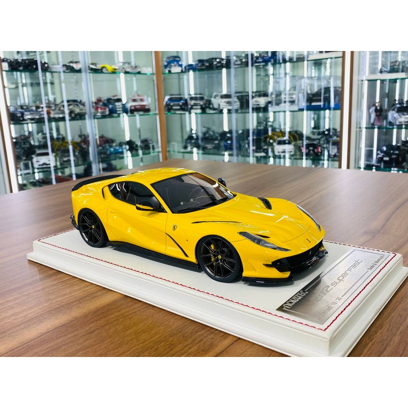 1/18 Resin Model Davis & Giovanni Ferrari 812 Superfast - Limited 20 pcs