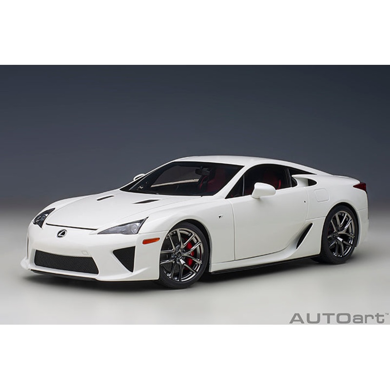 AUTOart 2012 Lexus LFA Whitest White 1:18