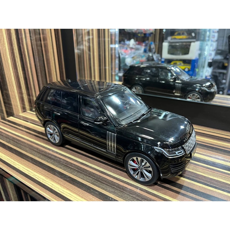 LCD Land Rover Range Rover - 1/18 Diecast Model, All Opening - Black