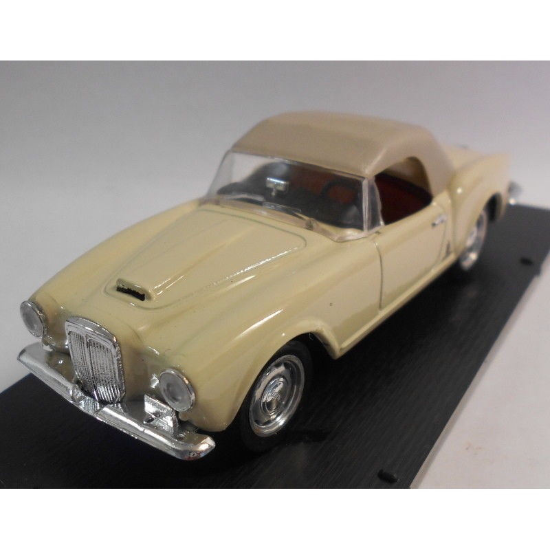 Brumm 1/43 Scale Metal Model - R132 LANCIA B24 SPIDER HP115 1955