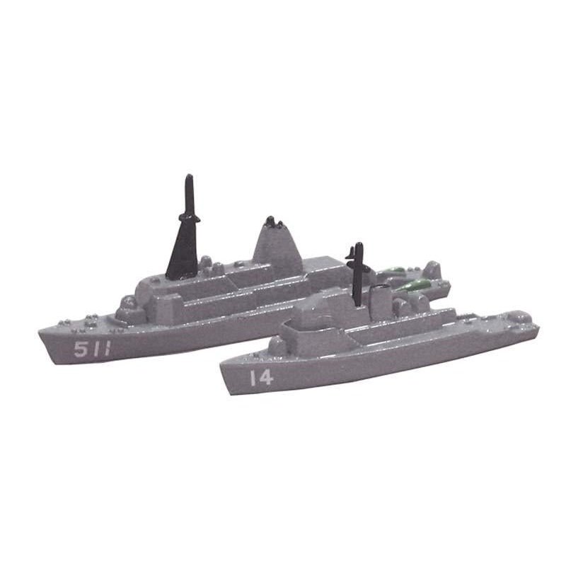 TRIANG USS Chief MCM 14 and USS Affray MSO 511 - 1:1200 Scale