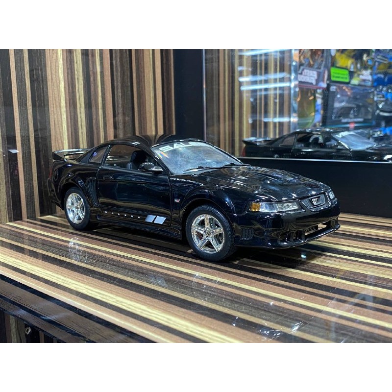 1/18 Diecast 2004 Ford Saleen S281 Black Ertl Collectibles Scale Model Car