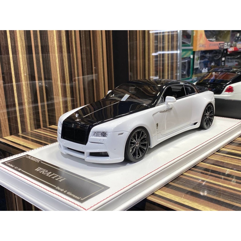 1/18 Resin Model - Davis & Giovanni Rolls-Royce WRAITH NOVITEC Limited Edition (50pcs), White/Metallic Black