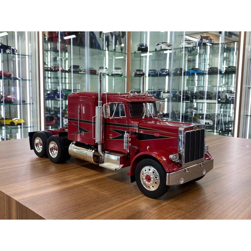 1/18 Diecast Doors Opening  IVY Model Peterbilt 359 (Red)