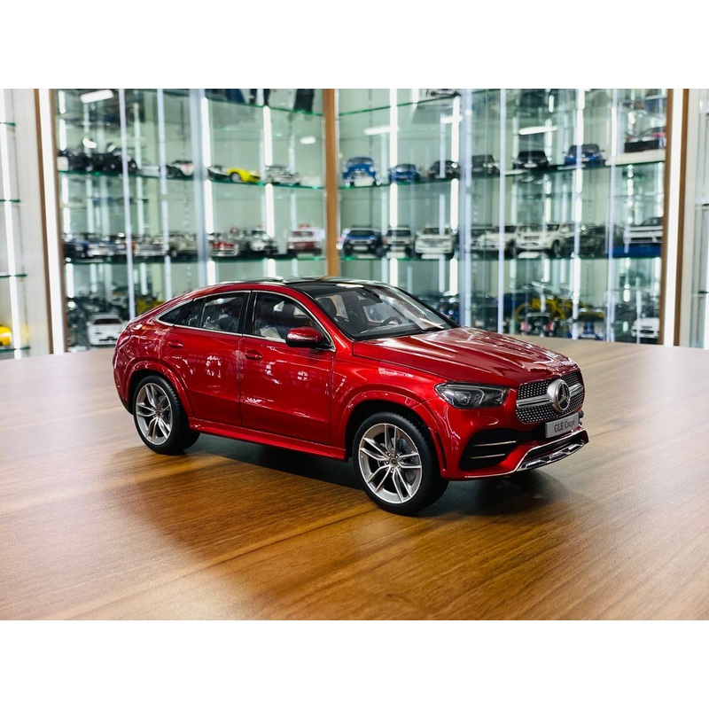 1/18 Diecast Dealer Edition (iScale) Mercedes Benz GLE Coupe in Red Metallic