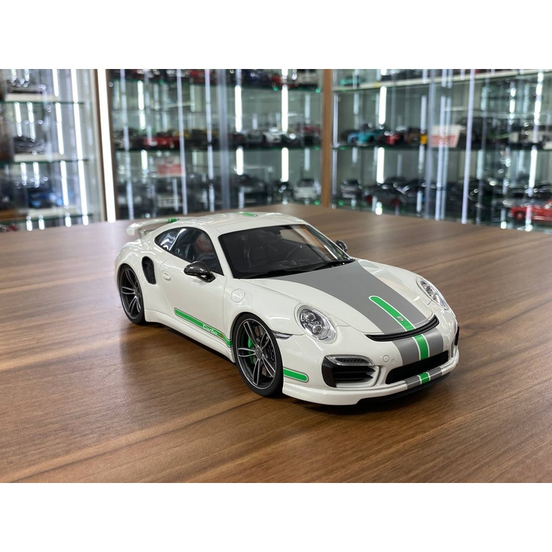 1/18 Resin Porsche 911 Turbo S Modified by TechArt in White/Green Stripe  Limited 300 pcs