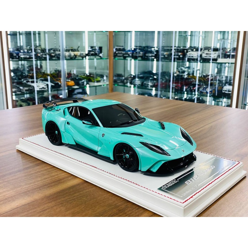 Davis & Giovanni Ferrari 812 N-Largo  1/18 Resin Model, Mint Metallic Green, Limited to 7 Units