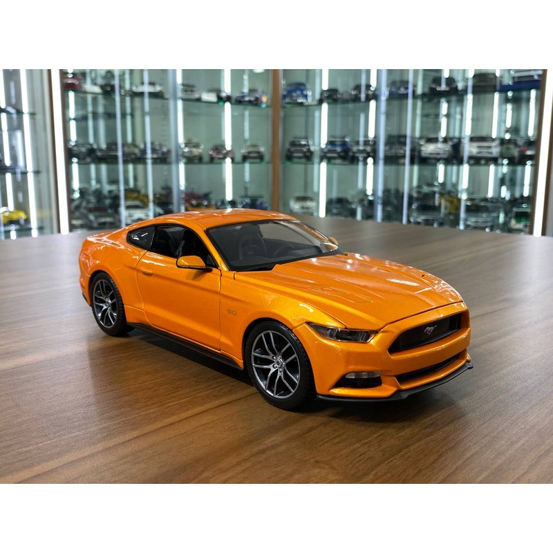 1/18 Diecast Maisto Ford Mustang 2015 Orange