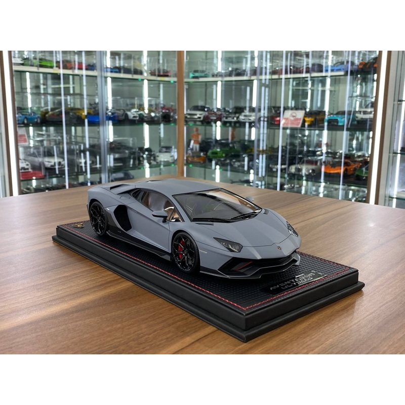 1/18 Resin MR Collection Models Lamborghini  ULTIMATE Grigio Acheso