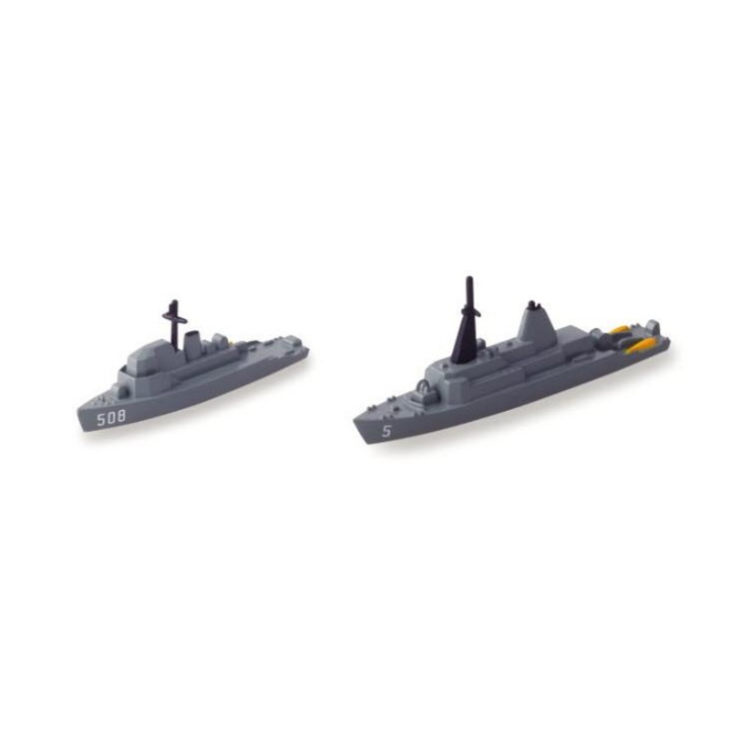 TRIANG USS Guardian MCM 5 & USS Acme MSO 508 - 1:1200 Scale
