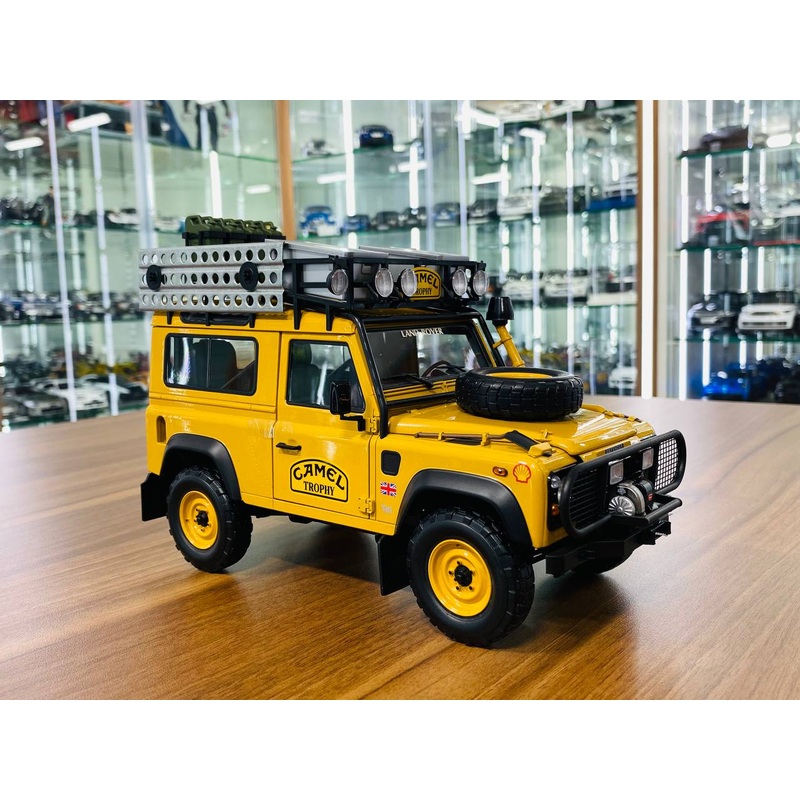 Almost Real Land Rover Defender 90 Camel Trophy Edition  1/18 Diecast Model, All Opening, Yellow