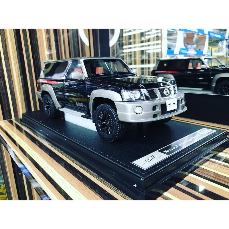 1/18 Diecast Nissan Patrol Super Safari Black by IVY Models [Special Number 01/99 ]