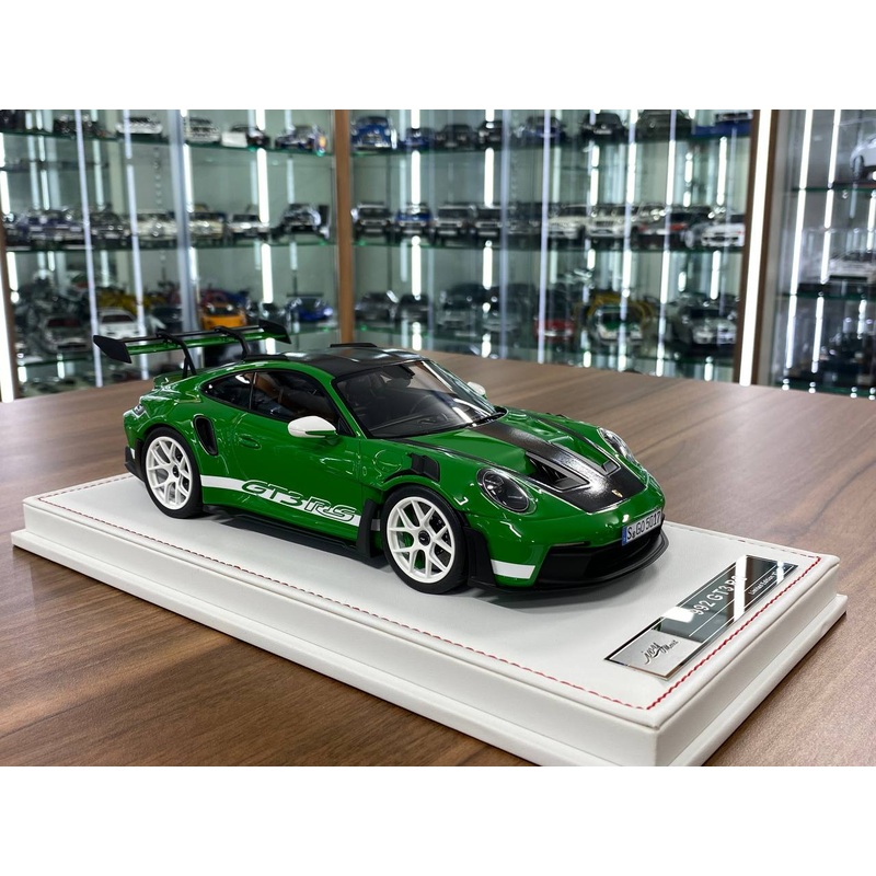 Ivy Model 1/18 Porsche 911 992 GT3 RS Weissach  Python Green with White Wheels, Limited to 20 Pcs