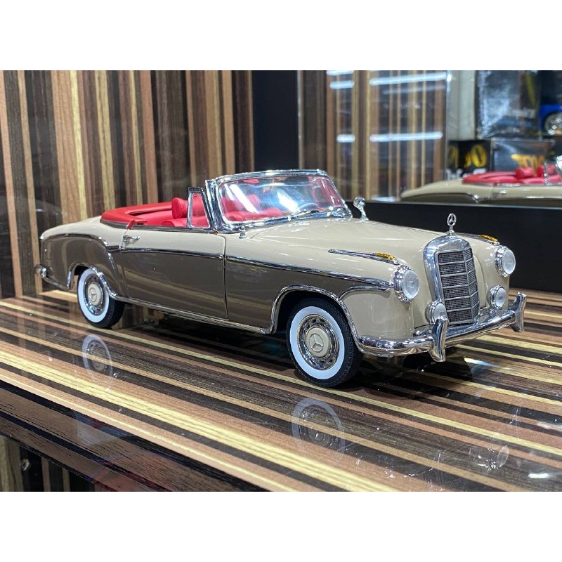 1/18 Diecast Mercedes-Benz 220SE Cabriolet 1958 Beige by Sun Star