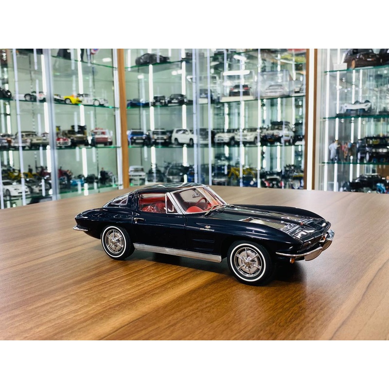 1/18 Diecast AUTOart Corvette C2 Sting Ray 1963 in Daytona Blue