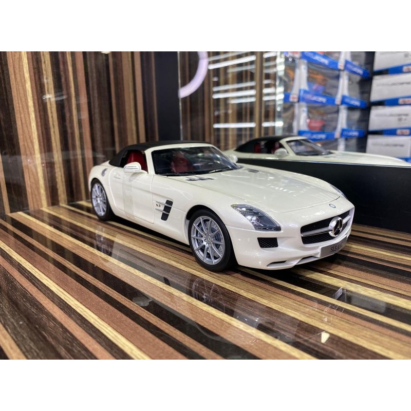 1/18 Diecast Mercedes-Benz SLS AMG Roadster White Norev Scale Model Car