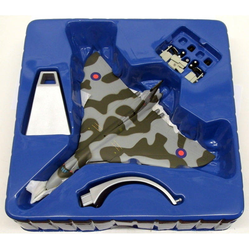 Corgi 1/144 Diecast 48304 - The Aviation Archive - Avro Vulcan B2 XM655 AA48304