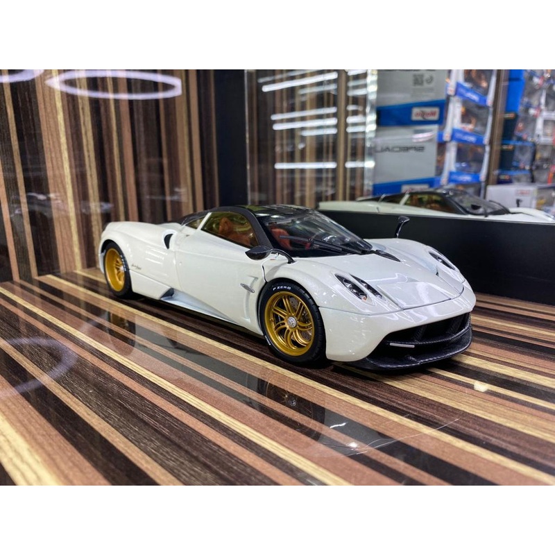 Pagani Huayra GT Autos