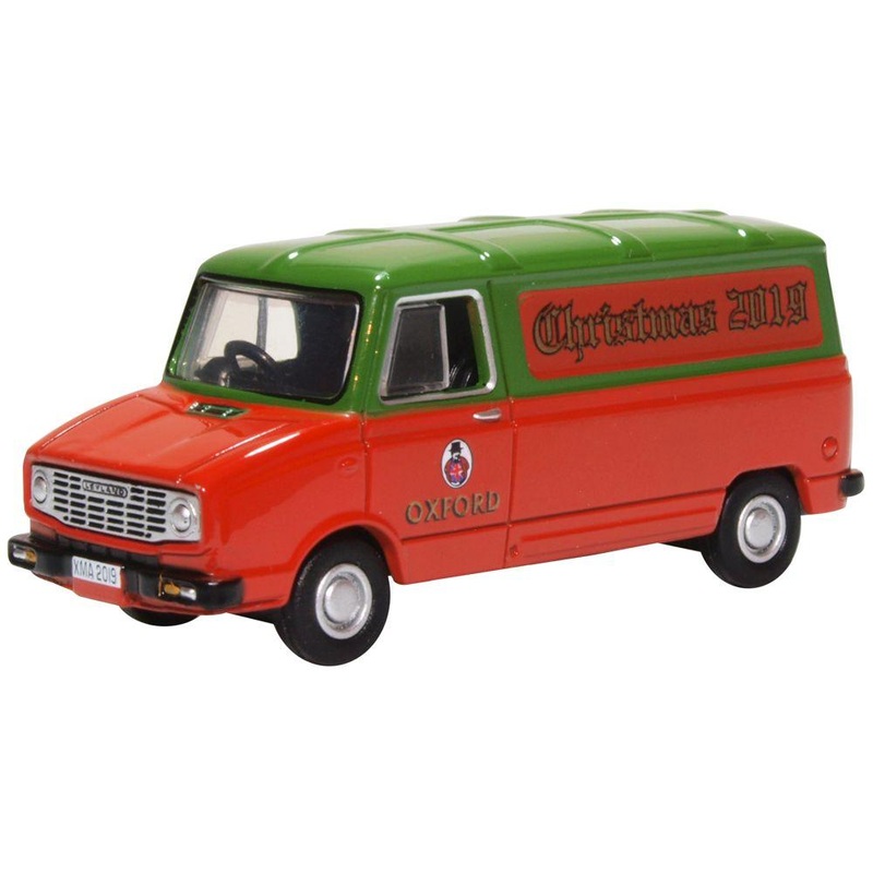 2019  Xmas Sherpa Van - 1:76
