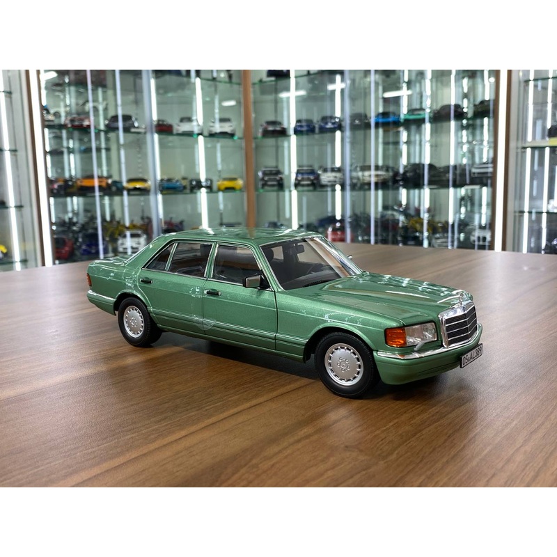 1/18 Diecast  Norev Mercedes-Benz 560 SEL (W126) 1991  Light Green MetallicFull Opening