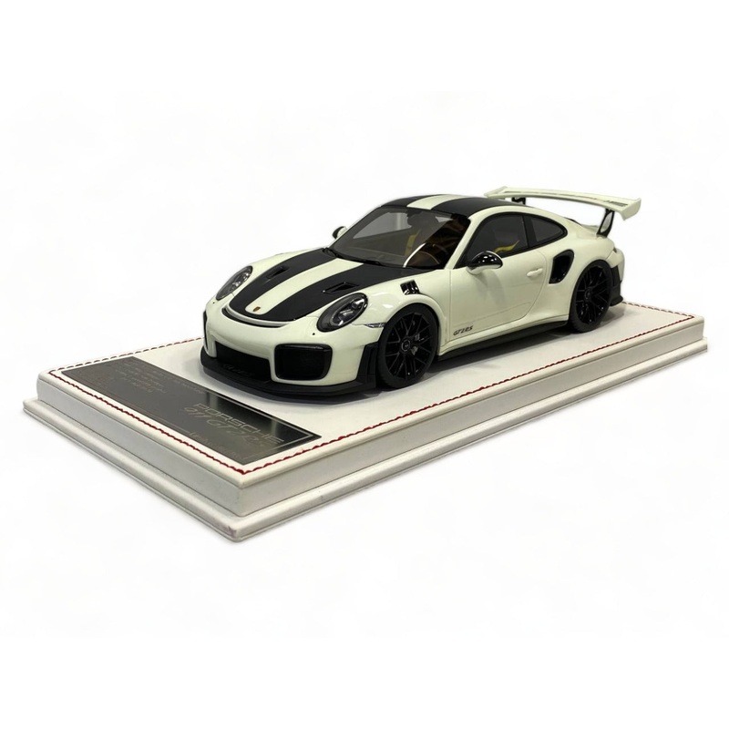 1/18 Davis & Giovanni Porsche 911 GT2 RS in Luminous Green Limited Edition